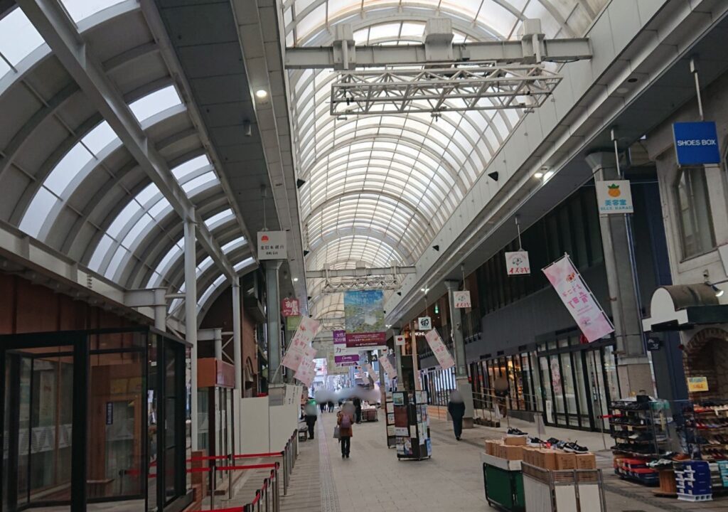 肴町アーケード内の様子