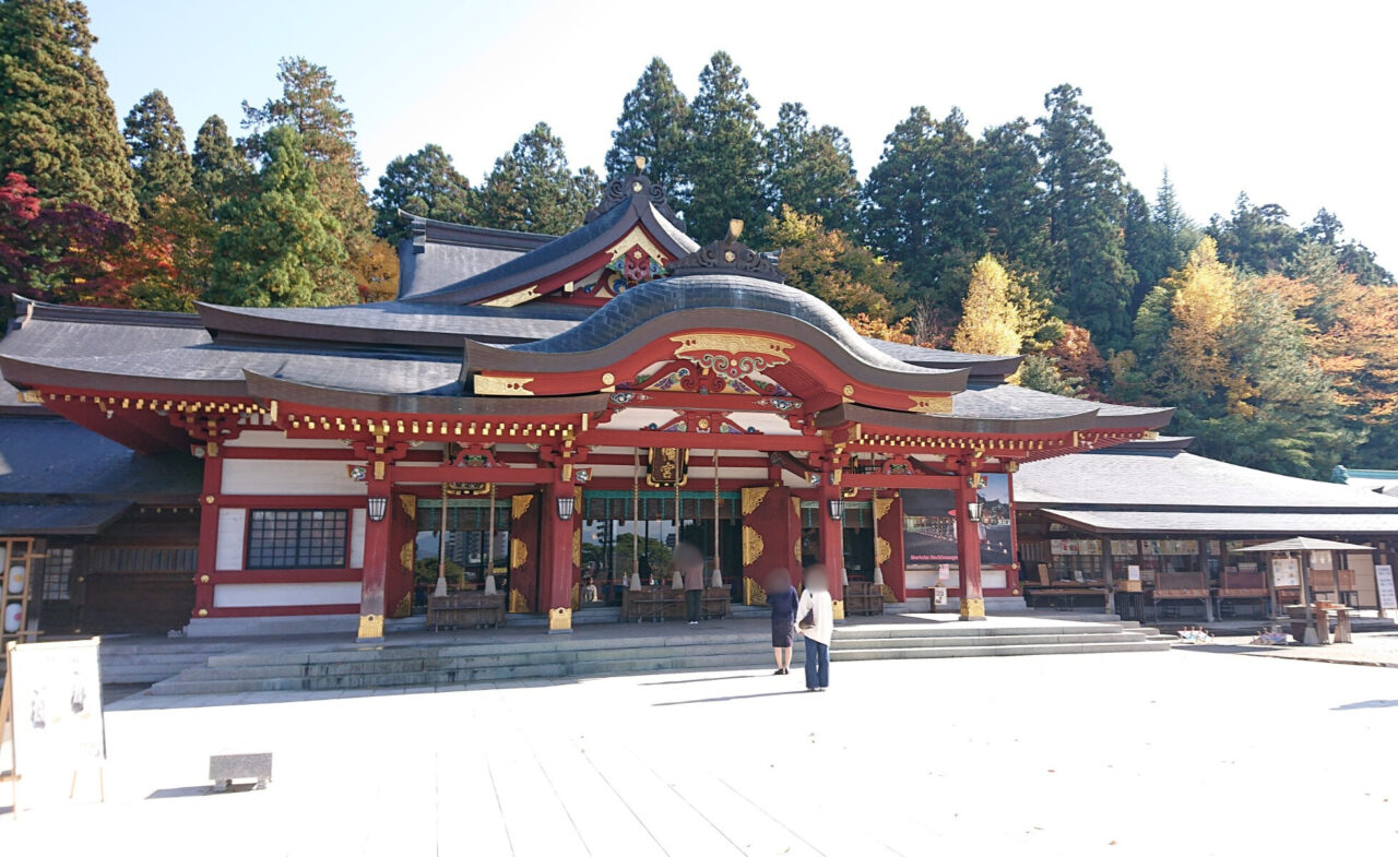 紅葉と盛岡八幡宮2511