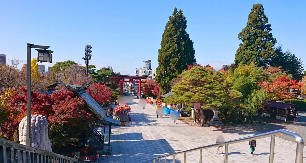 盛岡八幡宮境内の様子2511