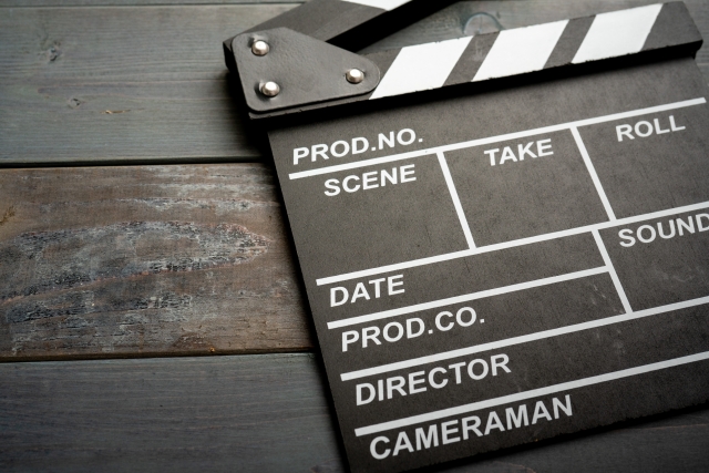 映画撮影カチンコのイメージ画像